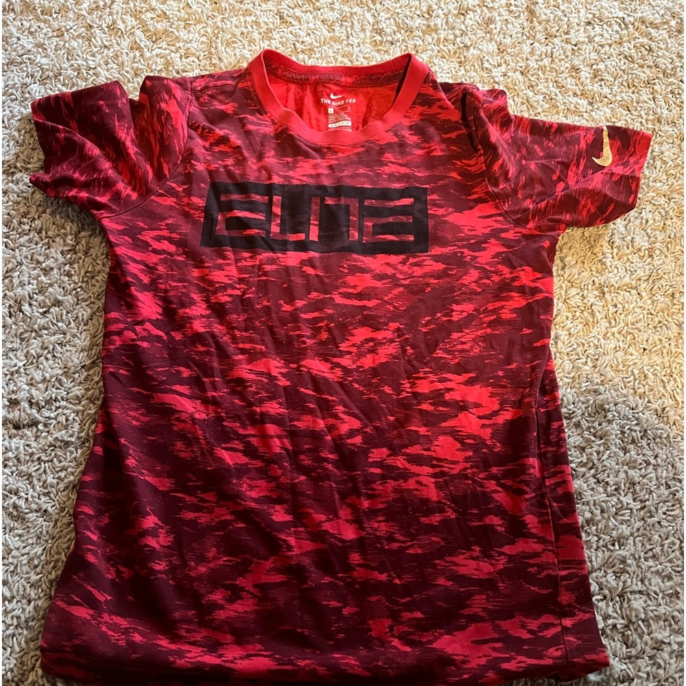 Large Nike t-shirt